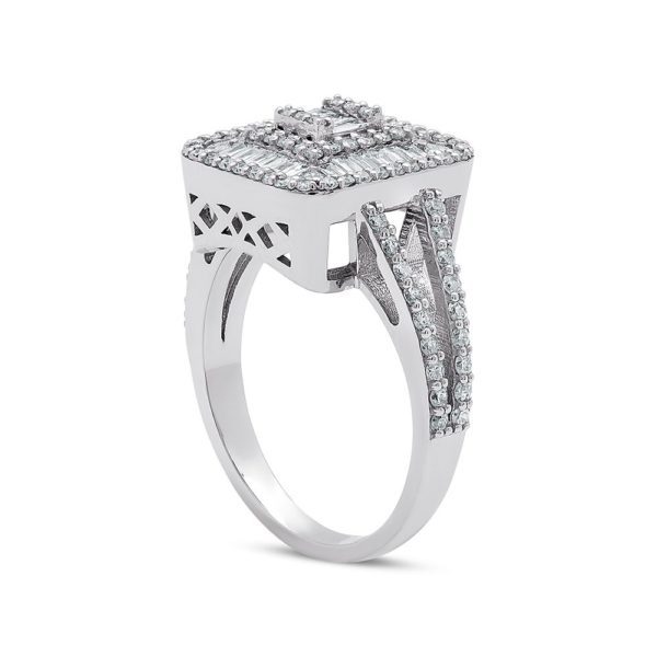 1.05 Ct F-G Color Diamond Baguette Ring - Image 2