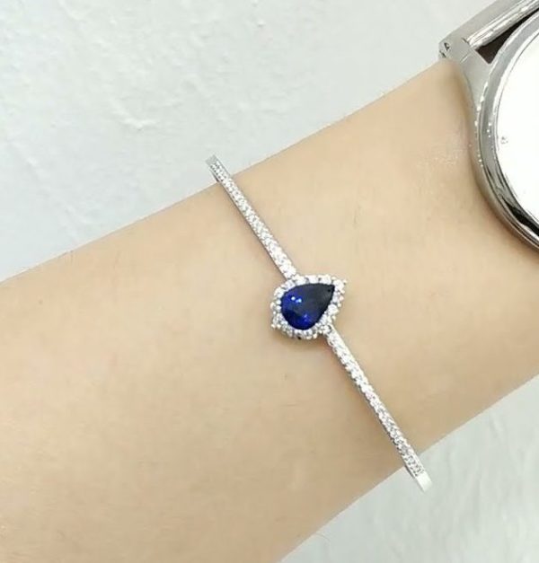 Outlet Diamond 1,96 Ct F-G Color Diamond and Sapphire Pear Drop Bracelet