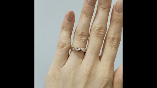 Outlet Diamond 0.12 Ct F-G Color Fantasy Ring