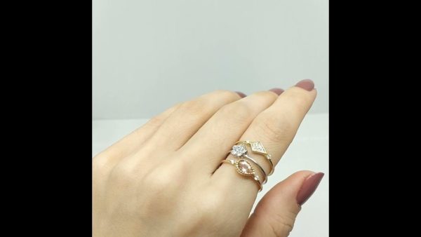 Outlet Diamond 0.89 Ct F-G Color Diamond and Morganite Ring