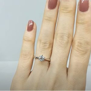 Outlet Diamond 0.60 Ct E Color HRD Certified Solitaire Ring