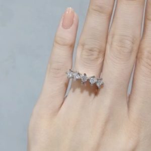 Outlet Diamond 0,55 Ct F-G Color Five Stone Ring