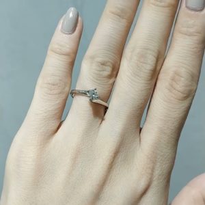 Outlet Diamond 0.24 Ct E Color HRD Certified Solitaire Ring