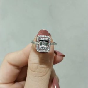 Outlet Diamond 0,57 Ct F-I Color Baguette Ring