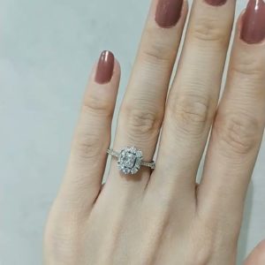 Outlet Diamond 0,60 Ct G-H Color Baguette Ring