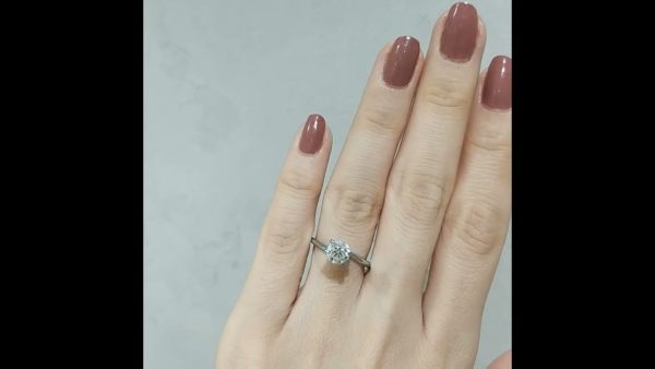 Outlet Diamond 1.00 Ct D Color GIA Certified Solitaire Ring