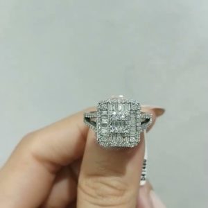 Outlet Diamond 1,05 Ct F-I Color Baguette Ring