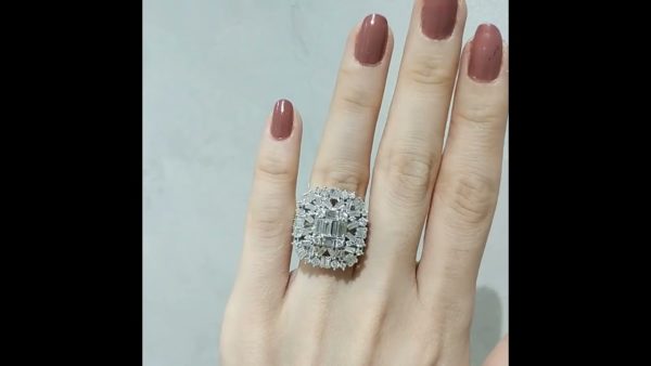 Outlet Diamond 3,00 Ct F-G Color Baguette Ring