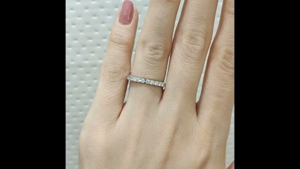 Outlet Diamond 0,41 Ct F-G Color Half-Band Eternity Wedding Ring