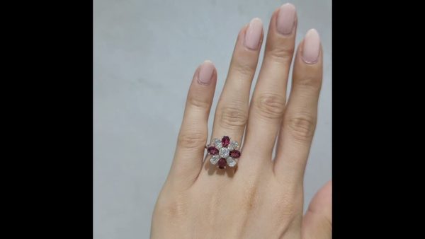Outlet Diamond 2.16 Ct G-H Color Diamond and Tourmaline Ring