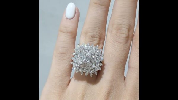 Outlet Diamond 2,82 Ct G-I Color Baguette Ring