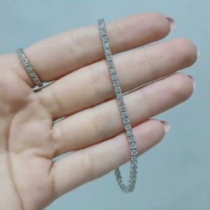 Outlet Diamond 3,94 Ct E-F Color HRD Certified Tennis Bracelet