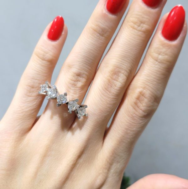 Outlet Pırlanta 2.00 Ct F-G Renk HRD Sertifikalı Beştaş Yüzük - YZ08494