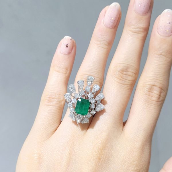 Outlet Pırlanta 4,34 Ct Pırlanta ve Zümrüt Fantezi Yüzük