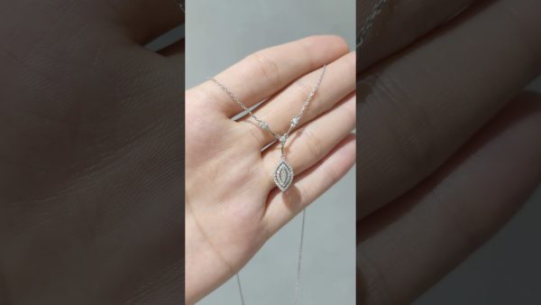 Pırlanta 0,28 Ct Tasarım Kolye ürün videosu