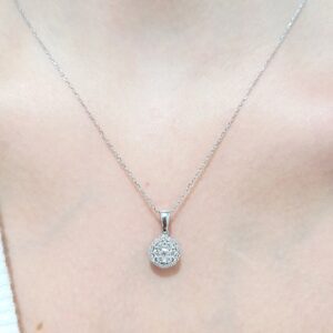 Outlet Pırlanta 0,30 Ct Çiçek Kolye