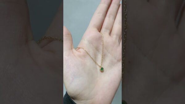 Pırlanta 0,08 Ct Zümrüt Tektaş Kolye ürün videosu