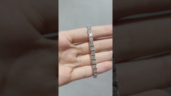 7.65 Ct HRD-Certified Tennis Diamond Bracelet product video