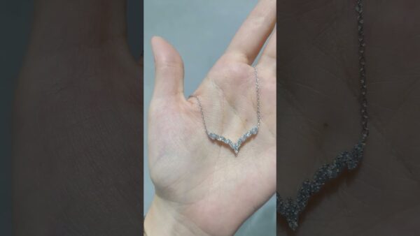 Pırlanta 0,52 Ct Kanat Kolye ürün videosu