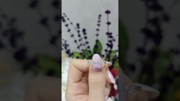 0.20 Ct Seven-Stone Diamond Ring product video