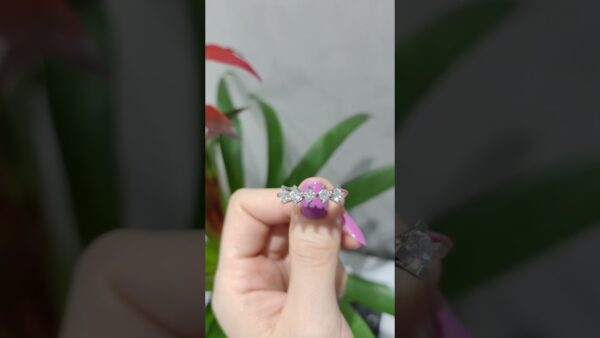 Pırlanta 0,90 Ct HRD Sertifikalı Beştaş Yüzük ürün videosu