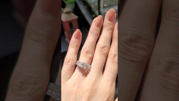 Pırlanta 0,62 Ct Baget Tasarım Yüzük ürün videosu