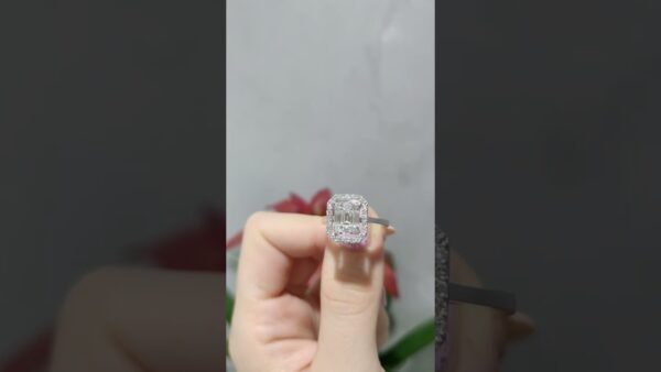 Pırlanta 0,91 Ct Baget Yüzük ürün videosu