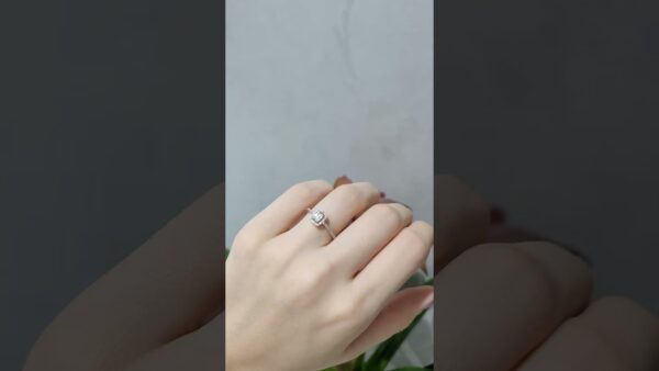Pırlanta 0,15 Ct Baget Yüzük ürün videosu