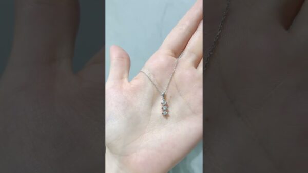 0.24 Ct Tria Diamond Necklace product video