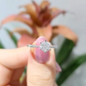 Outlet Pırlanta 0,70 Ct D Renk GIA Sertifikalı Tektaş Yüzük