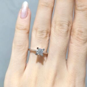 Outlet Pırlanta 0,70 Ct E Renk GIA Sertifikalı Tektaş Yüzük