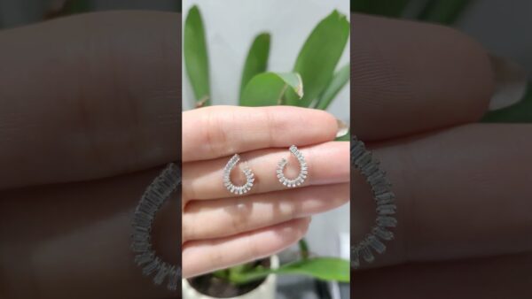 0.45 Ct Baguette Diamond-Set Designer Earrings product video