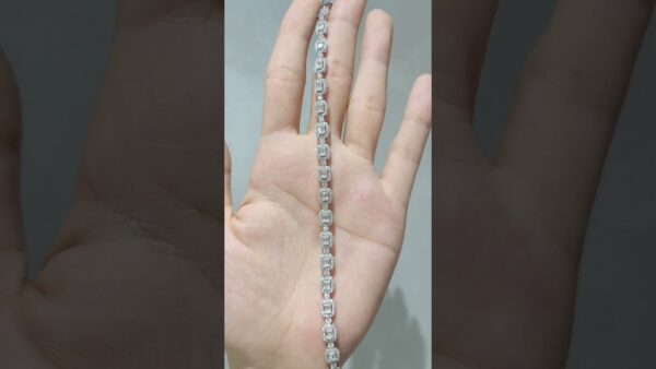 Pırlanta 3,09 Ct Baget Bileklik ürün videosu