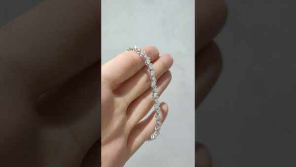 5.43 Ct HRD-Certified Pear-Cut and Marquise Diamond Bracelet product video