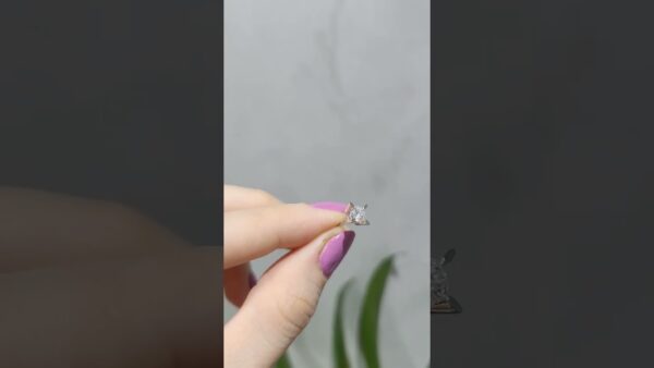 0.56 Ct Solitaire Diamond Earrings product video