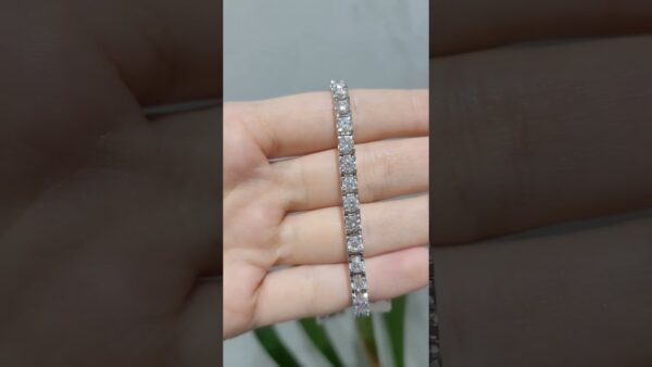 Pırlanta 7,65 Ct HRD Sertifikalı Suyolu Bileklik ürün videosu