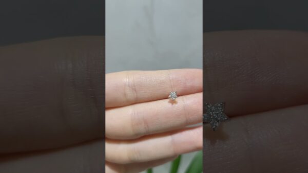 Pırlanta 0,03 Ct Yıldız Tek Küpe ürün videosu