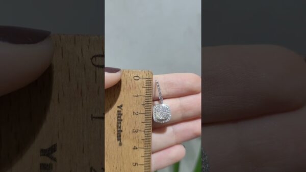 1.26 Ct Diamond Earrings product video