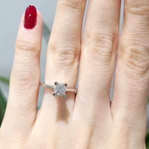 Outlet Pırlanta 0,53 Ct E Renk HRD Sertifikalı Tektaş Yüzük YZ09783