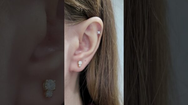 0.19 Ct Two-Stone Minimal Diamond Single Earring product video