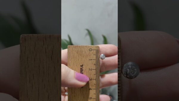 Pırlanta 0,10 Ct Tektaş Tek Küpe ürün videosu