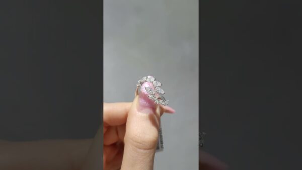 Outlet 1.43 Ct Marquise Designer Diamond Ring product video
