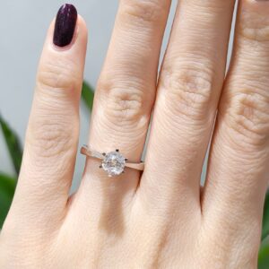 Outlet Pırlanta 0,70 Ct HRD Sertifikalı Tektaş Yüzük YZ09878