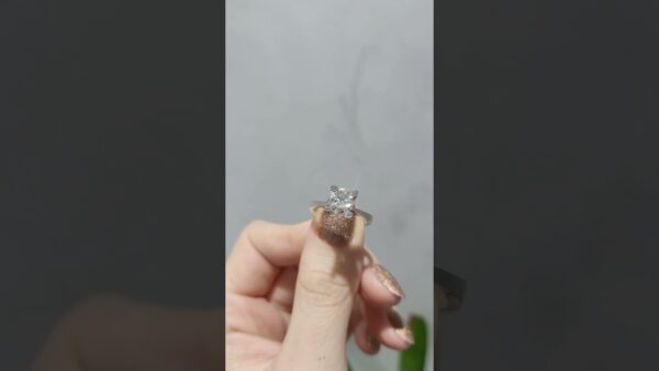 Pırlanta 1,01 Ct HRD Sertifikalı Tektaş Yüzük ürün videosu