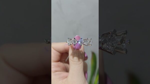 2.50 Ct E-Colour GIA-Certified Five-Stone Diamond Ring product video