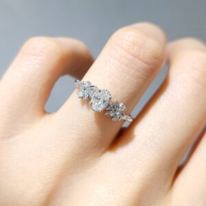 Outlet Pırlanta 0,42 Ct HRD Sertifikalı Otantik Oval Tektaş Yüzük YZ10140