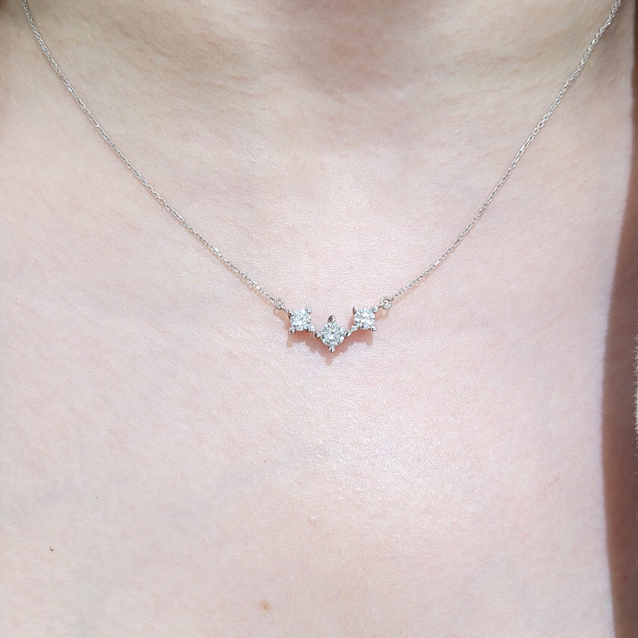 Outlet Pırlanta 0,59 Ct Tria Kolye