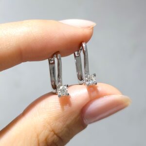 Outlet Pırlanta 0,19 Ct Tektaş Küpe KP02754