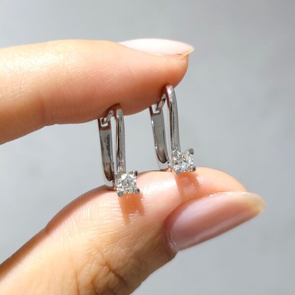 Outlet Pırlanta 0,19 Ct Tektaş Küpe KP02754