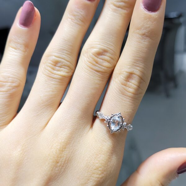Outlet Pırlanta 0,58 Ct Pırlanta ve Beyaz Topaz Otantik Tektaş Yüzük YZ10143